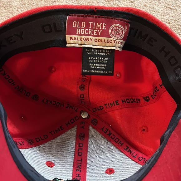 Blackhawks baseball hat - Picture 2 of 2